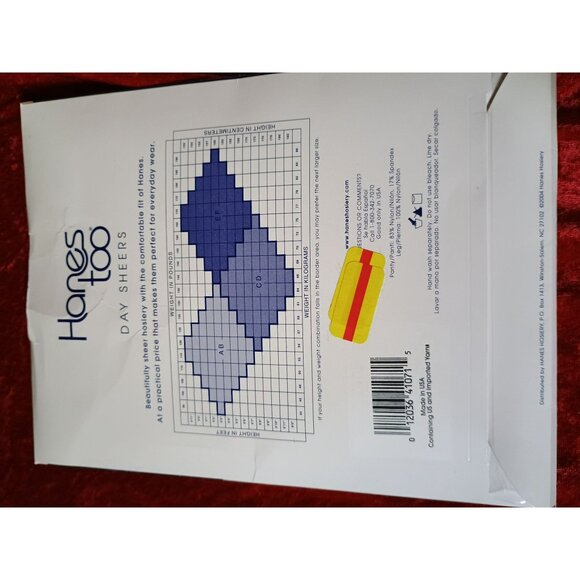 Hanes Too Day Sheer Control Top Pantyhose Style 136 Travel Buff Size CD - Picture 2 of 5